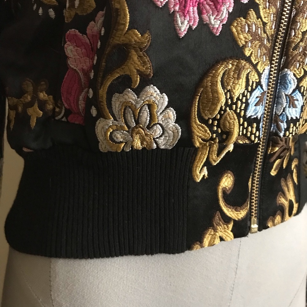 Floral Brocade Jacket with Faux Fur Collar - Picture 9 of 11